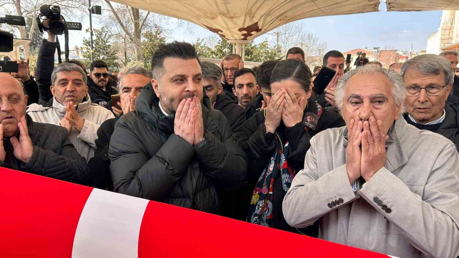 İlber Ortaylı için Fatih Camii’nde cenaze töreni düzenleniyor

