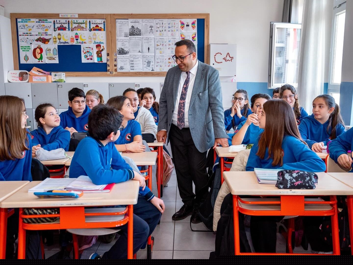 İlçe Milli Eğitim Müdürü Keleş, Şâhidi Ortaokulu’nda öğrenci ve öğretmenlerle buluştu
