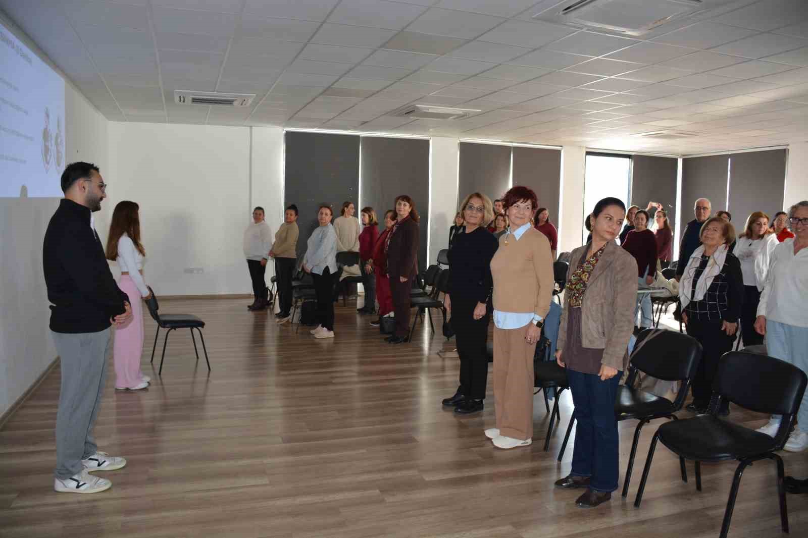 İleri yaş grubuna uygulamalı spor aktivitesi
