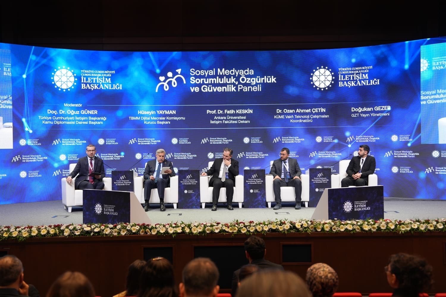 İletişim Başkanı Duran: "Dijital zorbalıktan, şiddet ve nefret dilinin giderek dijital alana hakim olmasından rahatsızlık duyuyoruz"
