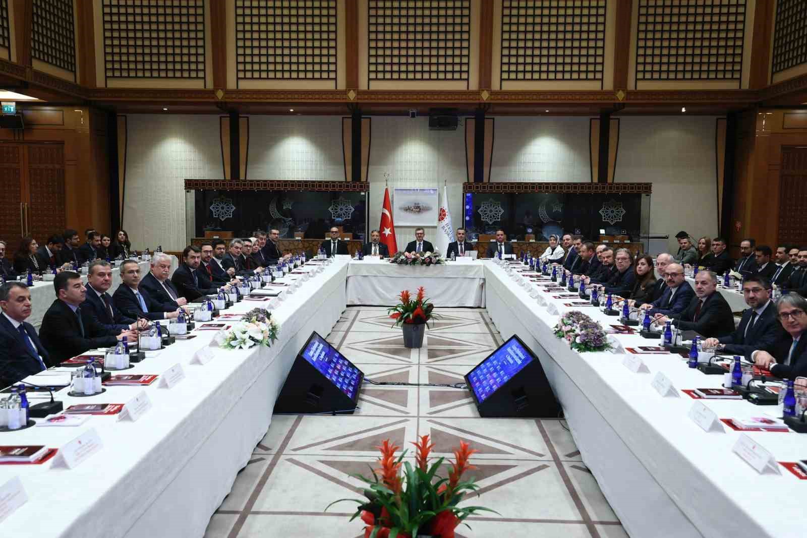 İletişim Başkanı Duran: "Kamu diplomasisi iletişimin silah gibi kullanıldığı bir çağda çok kritik"
