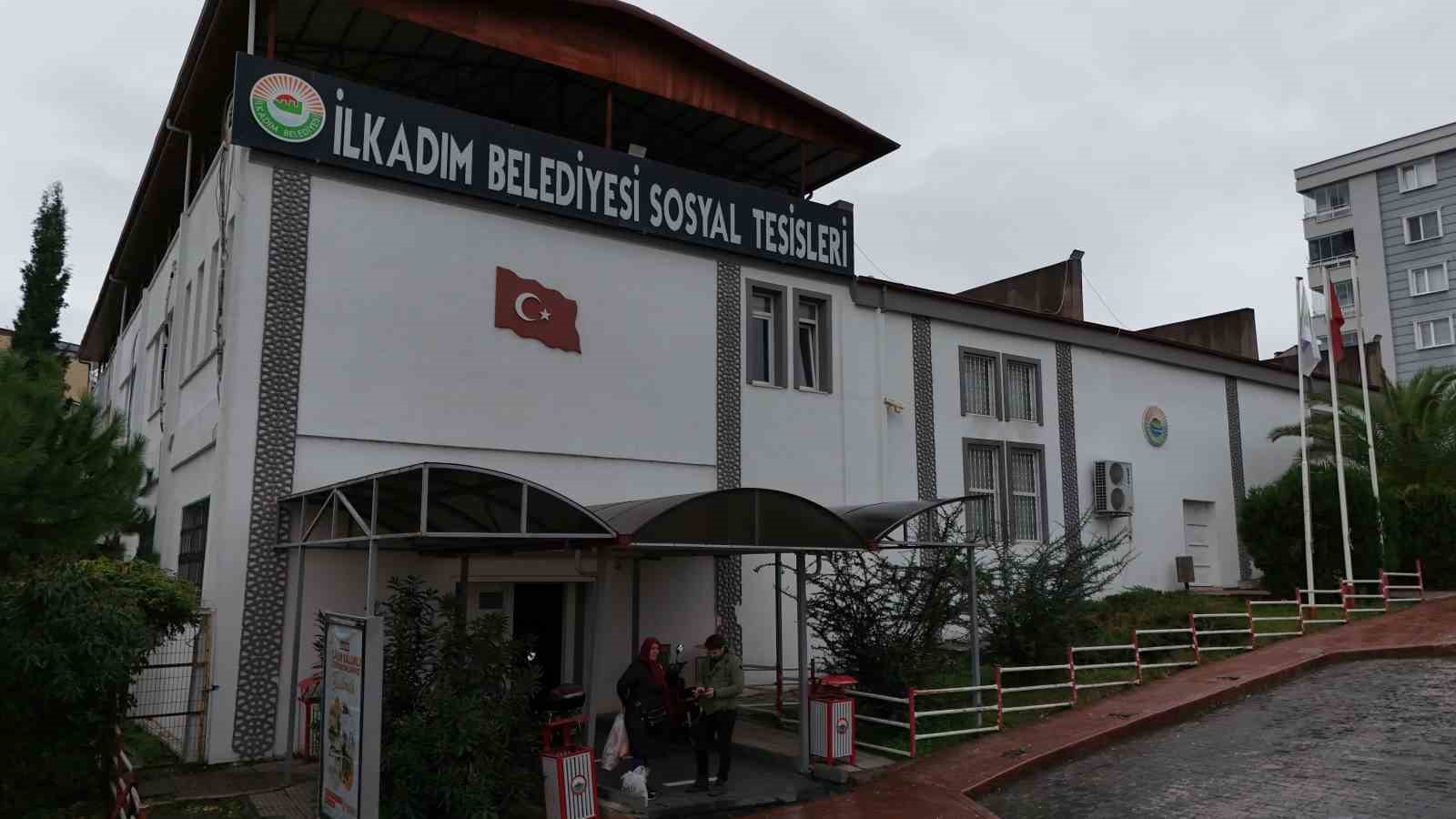 İlkadım Belediyesi 105 çifti ücretsiz evlendirdi
