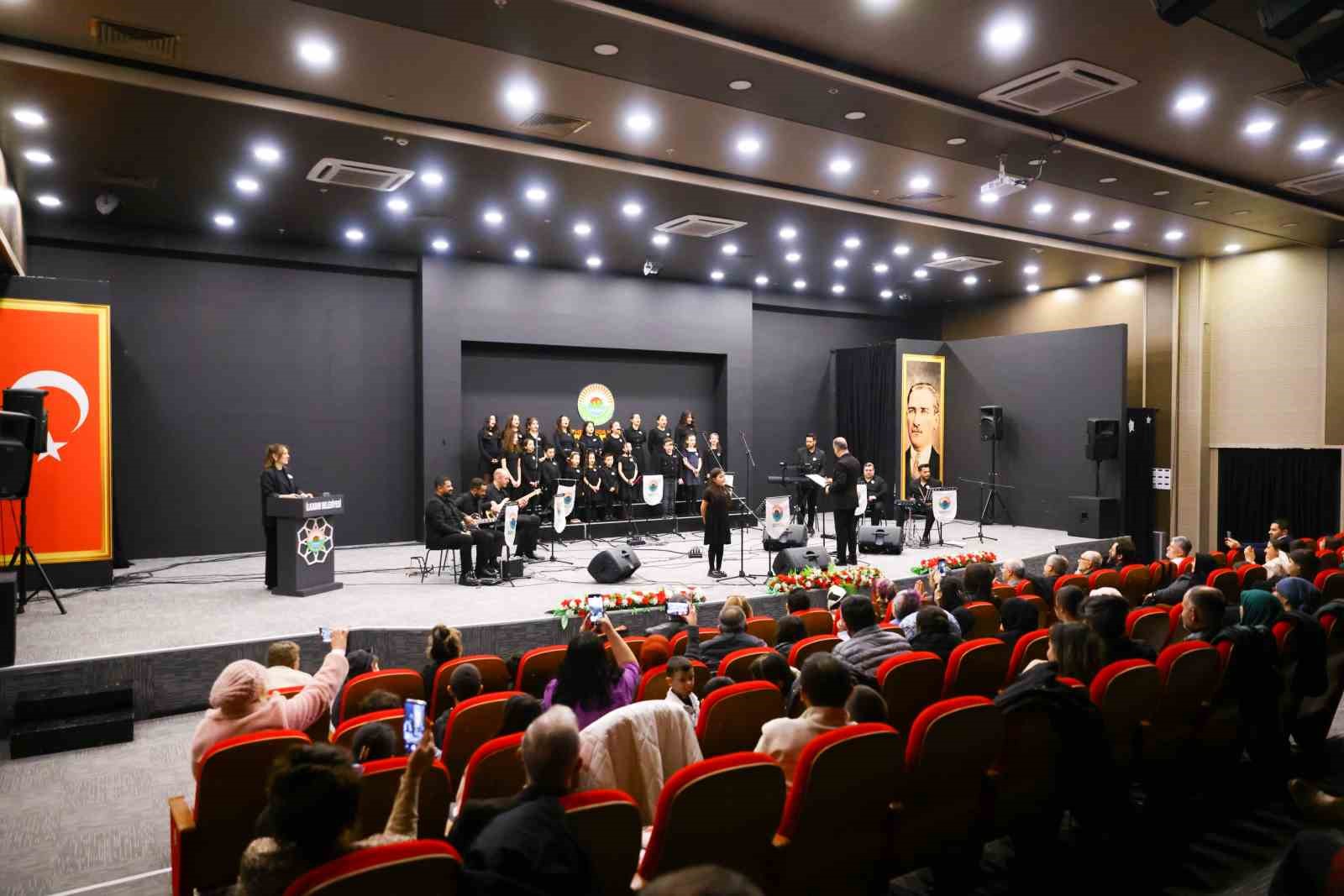 İlkadım Belediyesi Çocuk Korosu, Barış Manço’nun şarkılarını seslendirdi
