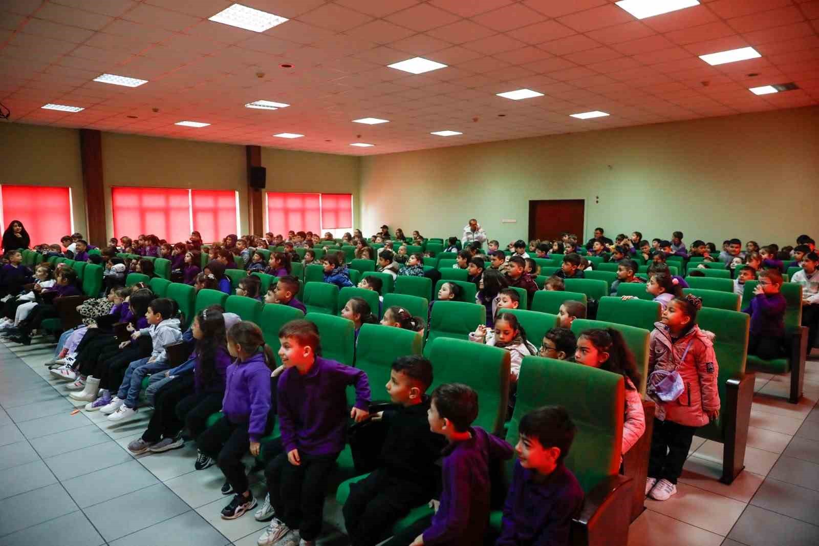 İlkadım Tiyatro Haftası başladı
