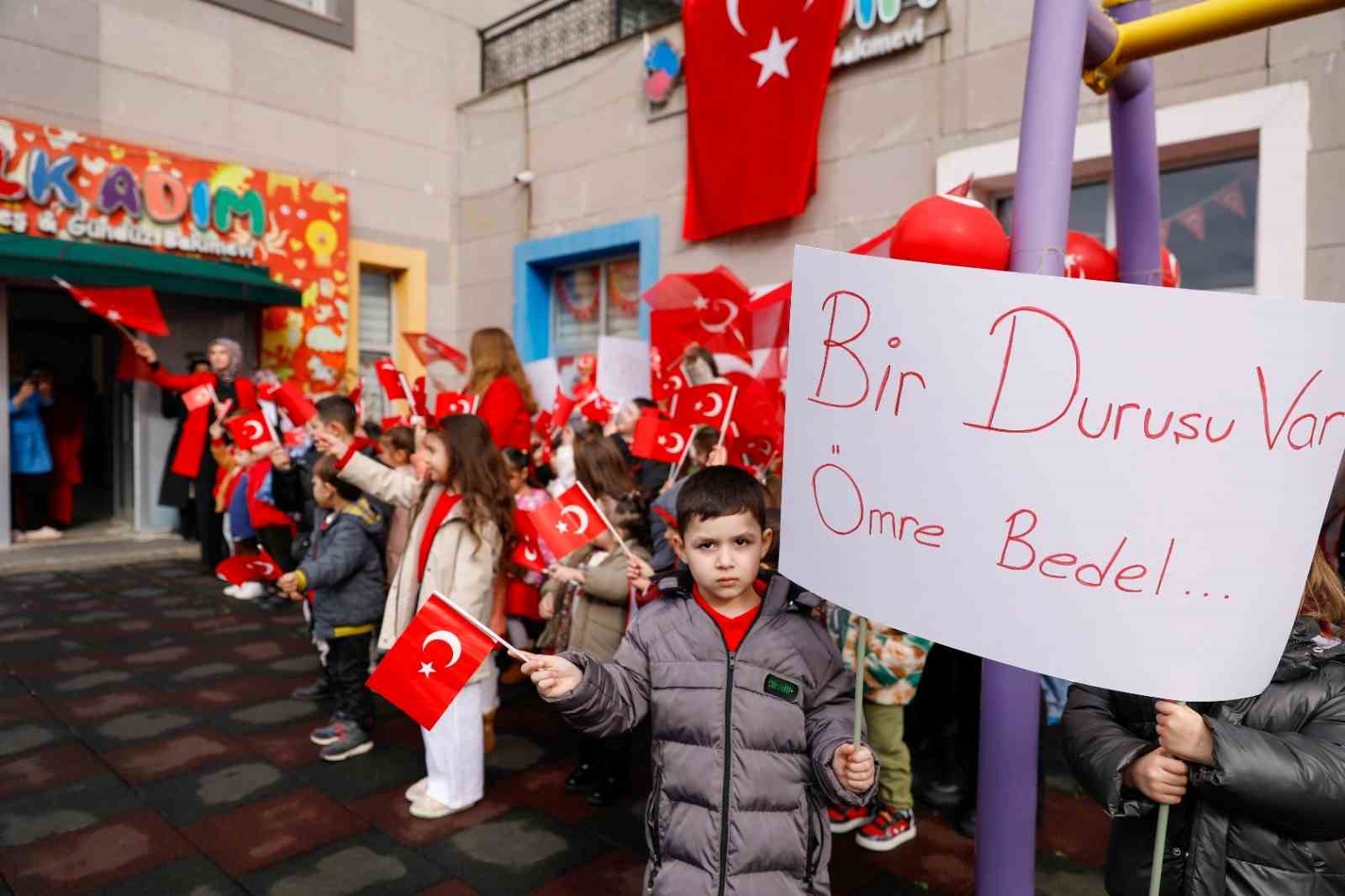 İlkadım’da minik yüreklerden Türk bayrağına büyük sevgi
