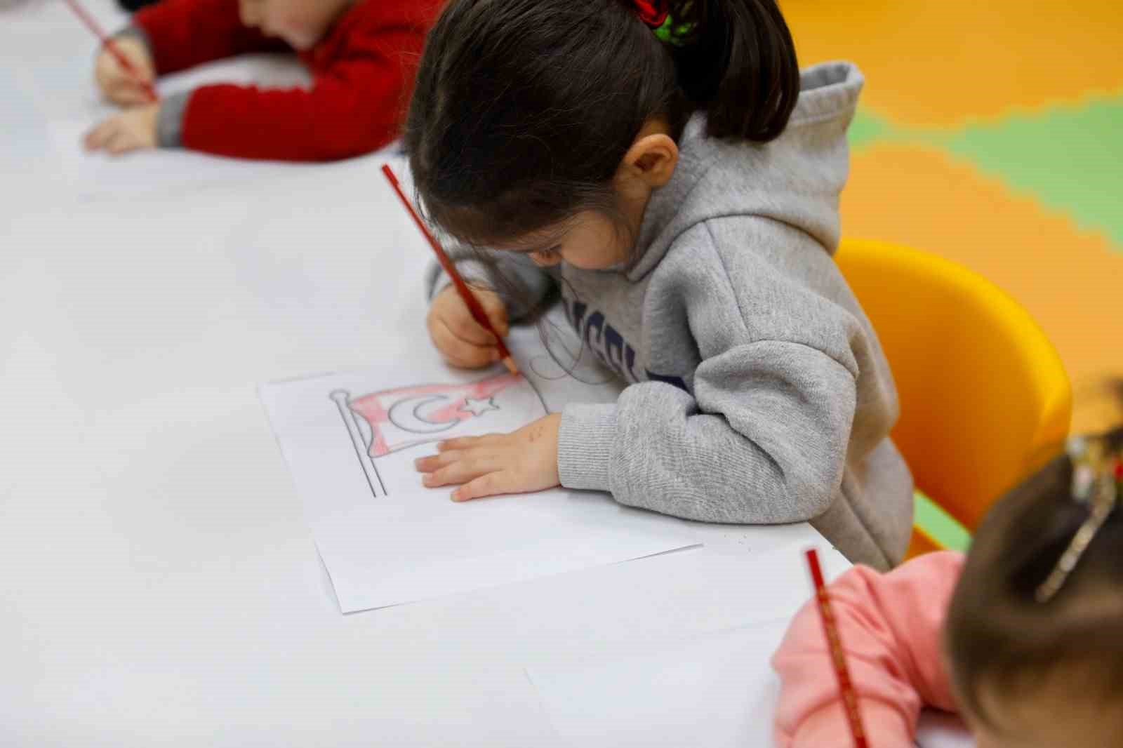 İlkadım’da minik yüreklerden Türk bayrağına büyük sevgi
