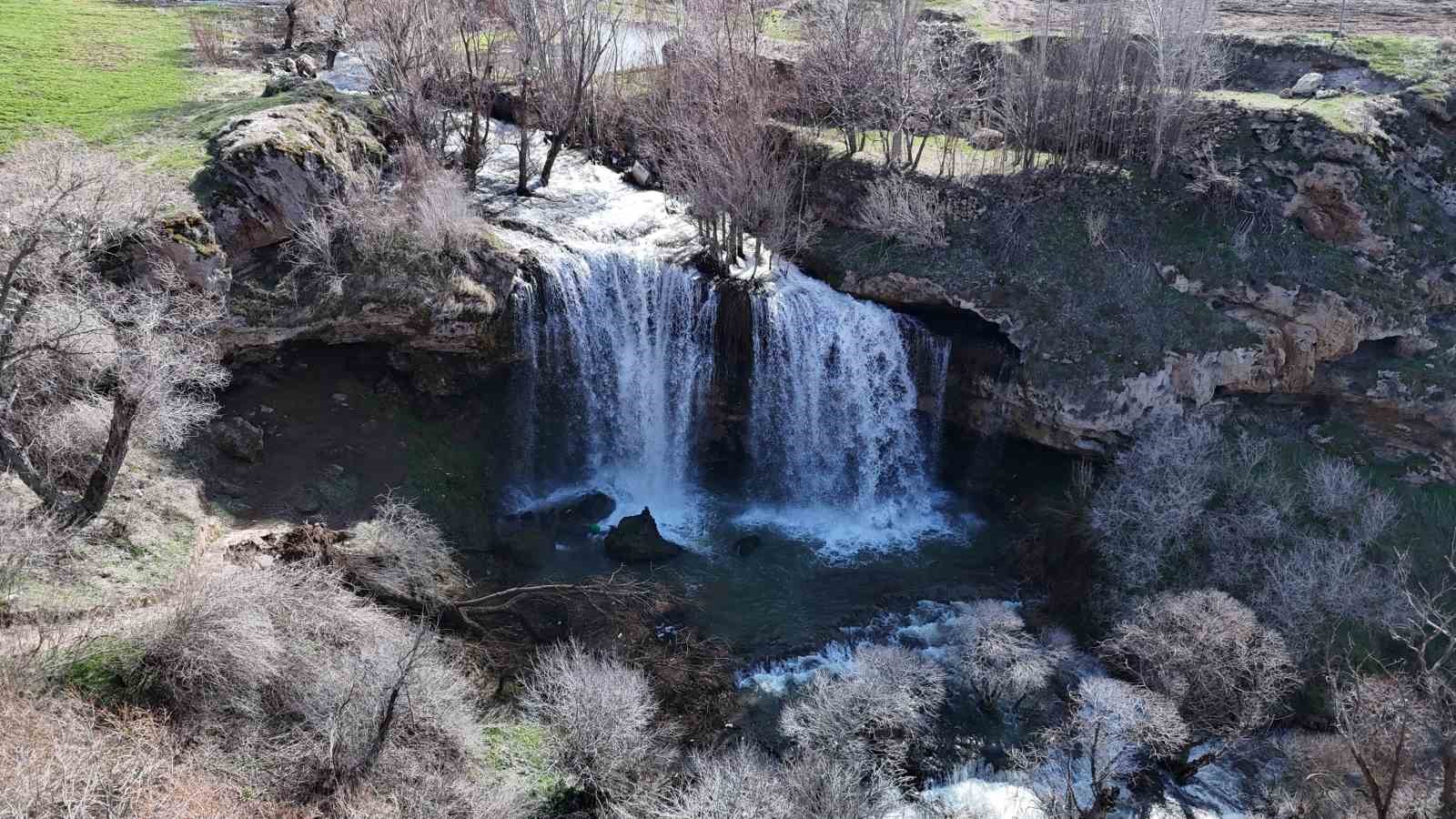İlkbahar geldi, Sivas’ın eşsiz güzelliği coştu
