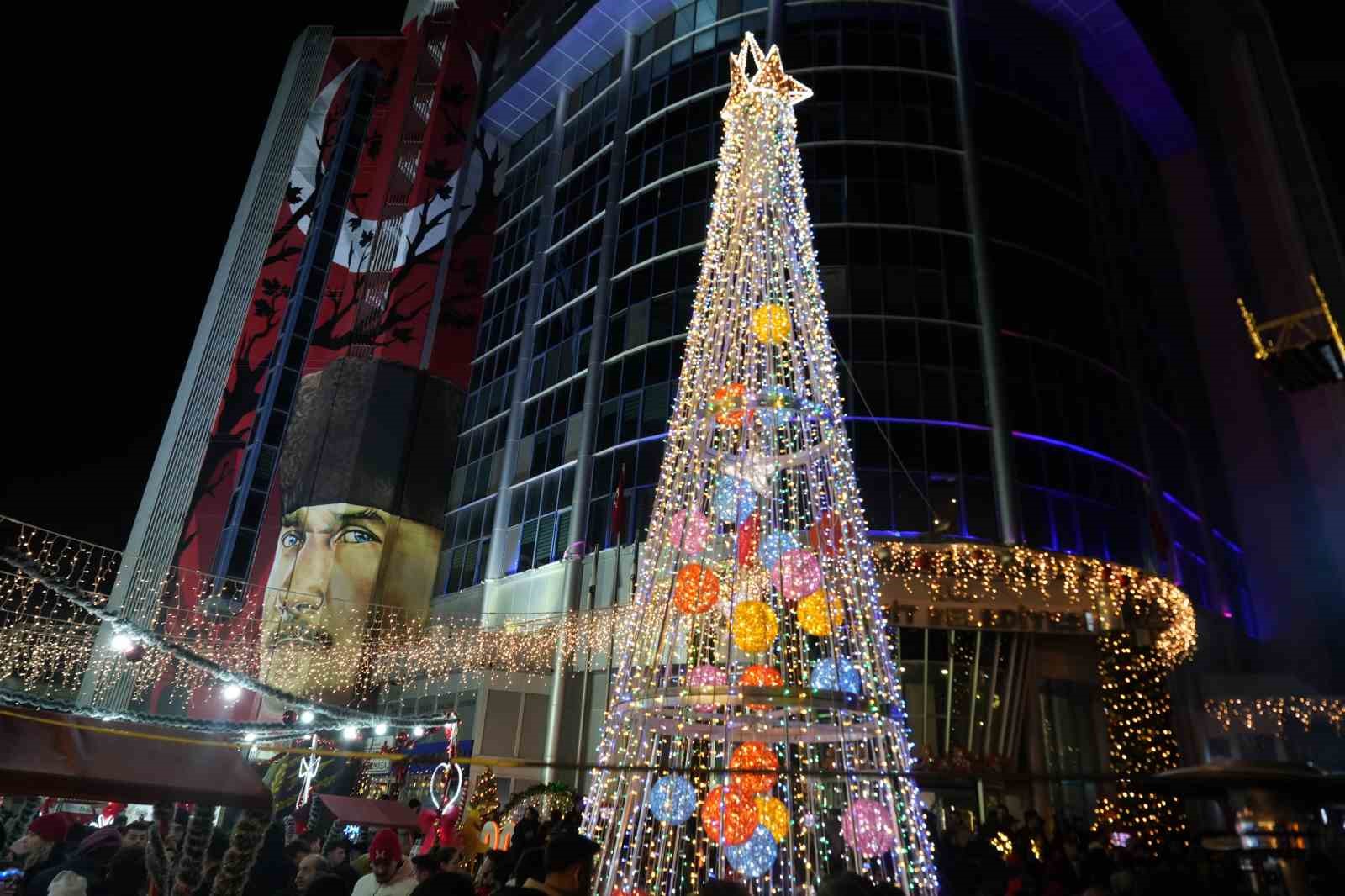 İlker Kazan: "Bazı organizasyon giderleri kamuoyundan gizlendi"
İlker Kazan: "Bazı organizasyon giderleri kamuoyundan gizlendi"