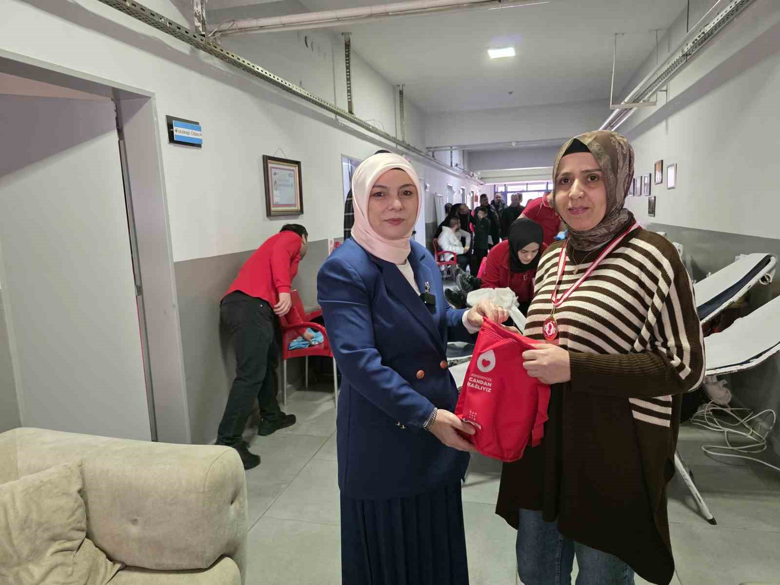 İlkokulda kan bağışı kampanyasına destek
İlkokulda kan bağışı kampanyasına destek