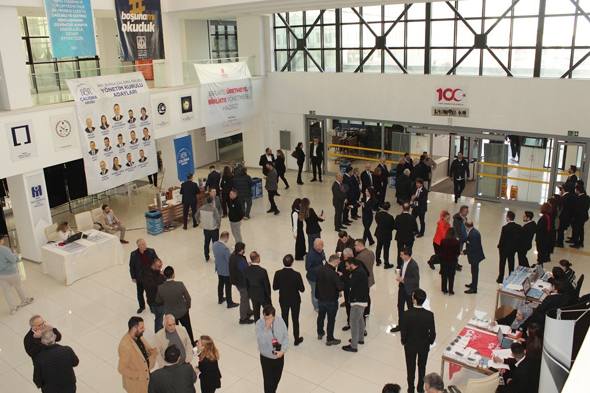 İMO Bursa’da Serdar Atilla Erdem güven tazeledi
İMO Bursa’da Serdar Atilla Erdem güven tazeledi