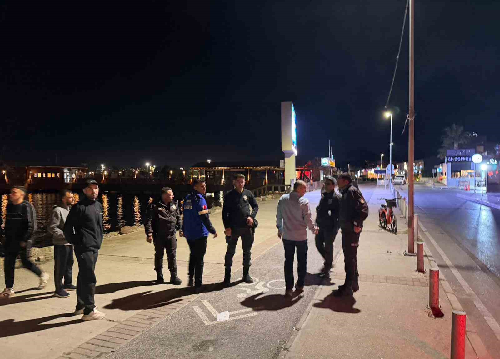 İnciraltı sahilinde denetimler sürüyor
