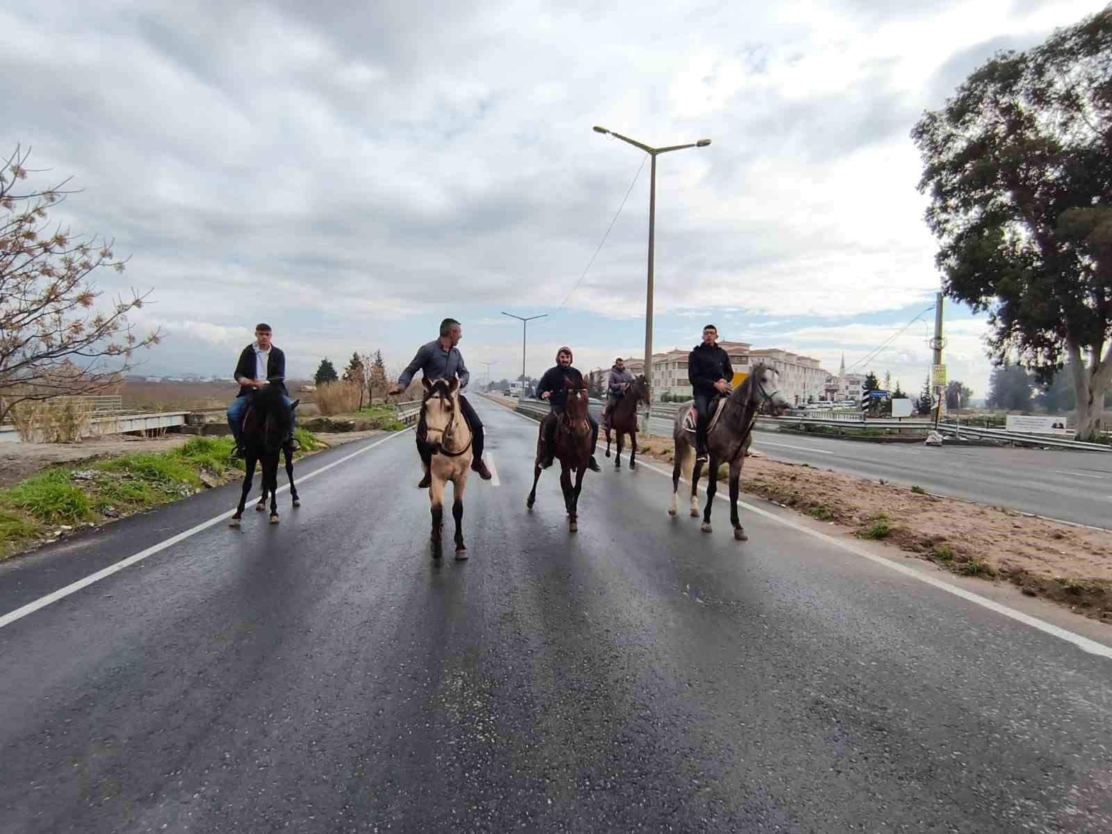 İncirliova’da Rahvan atları yarışlara hazırlanıyor

