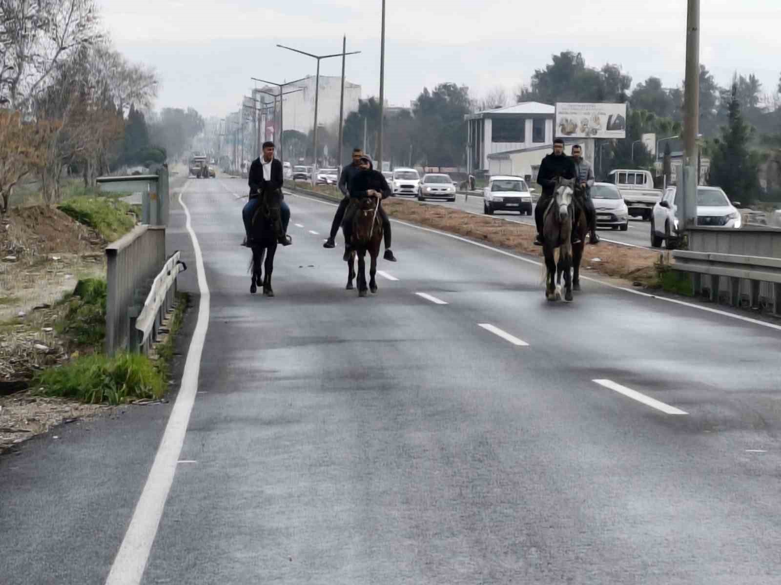 İncirliova’da Rahvan atları yarışlara hazırlanıyor

