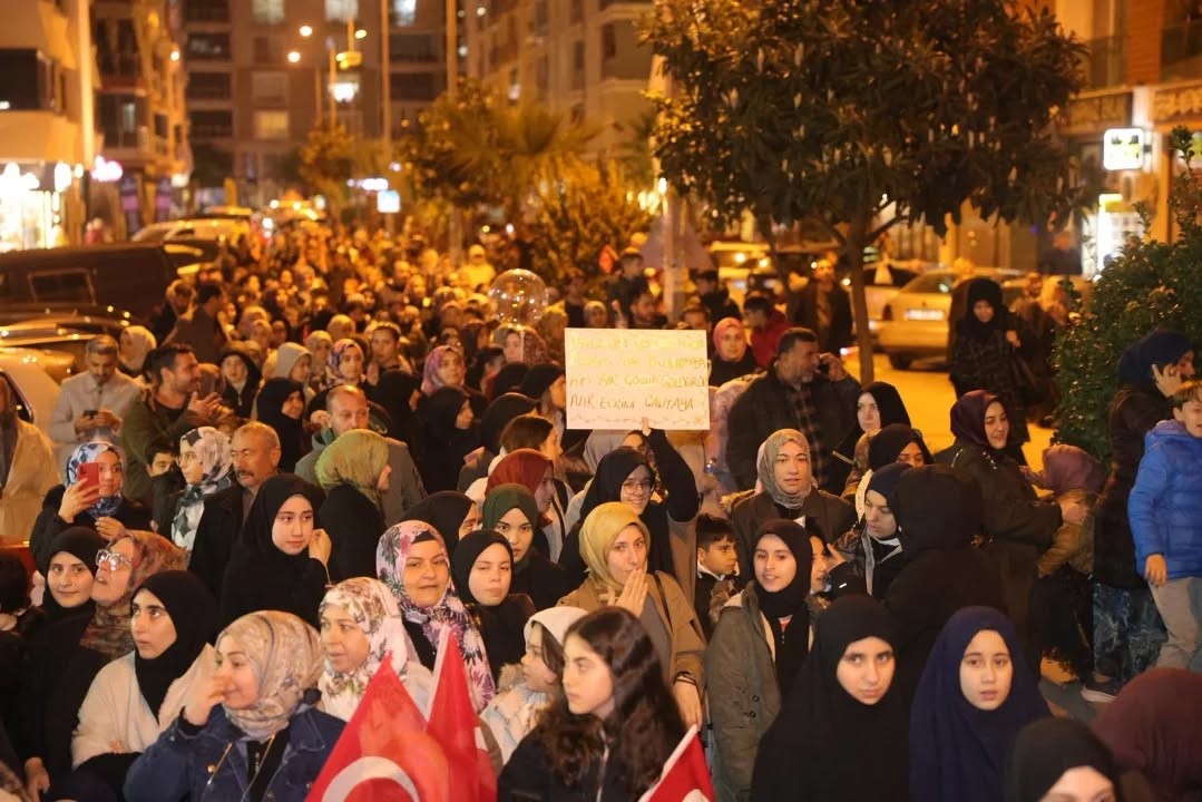 İncirliova’da Ramazan ayını Fener Alayı ile karşıladılar
