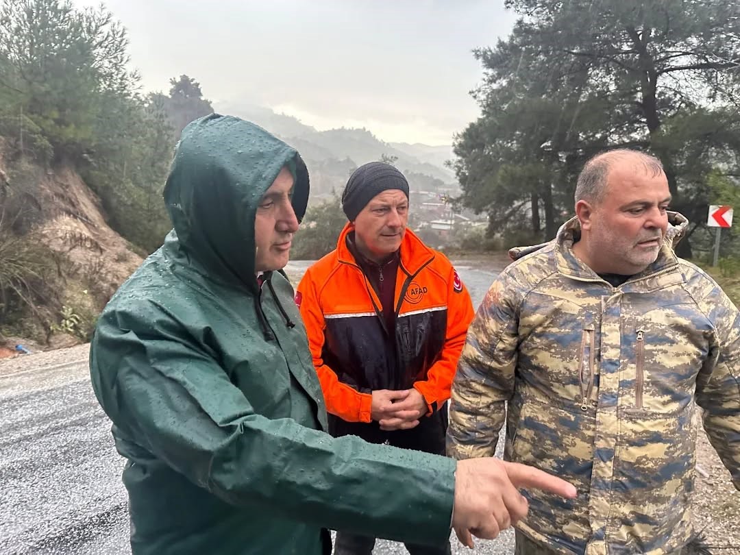 İncirliova’da sağanak sonrası 9 ev tahliye edildi
