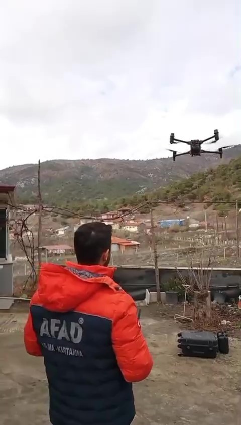 İneği kaybolan çiftçinin imdadına AFAD ve jandarma yetişti
