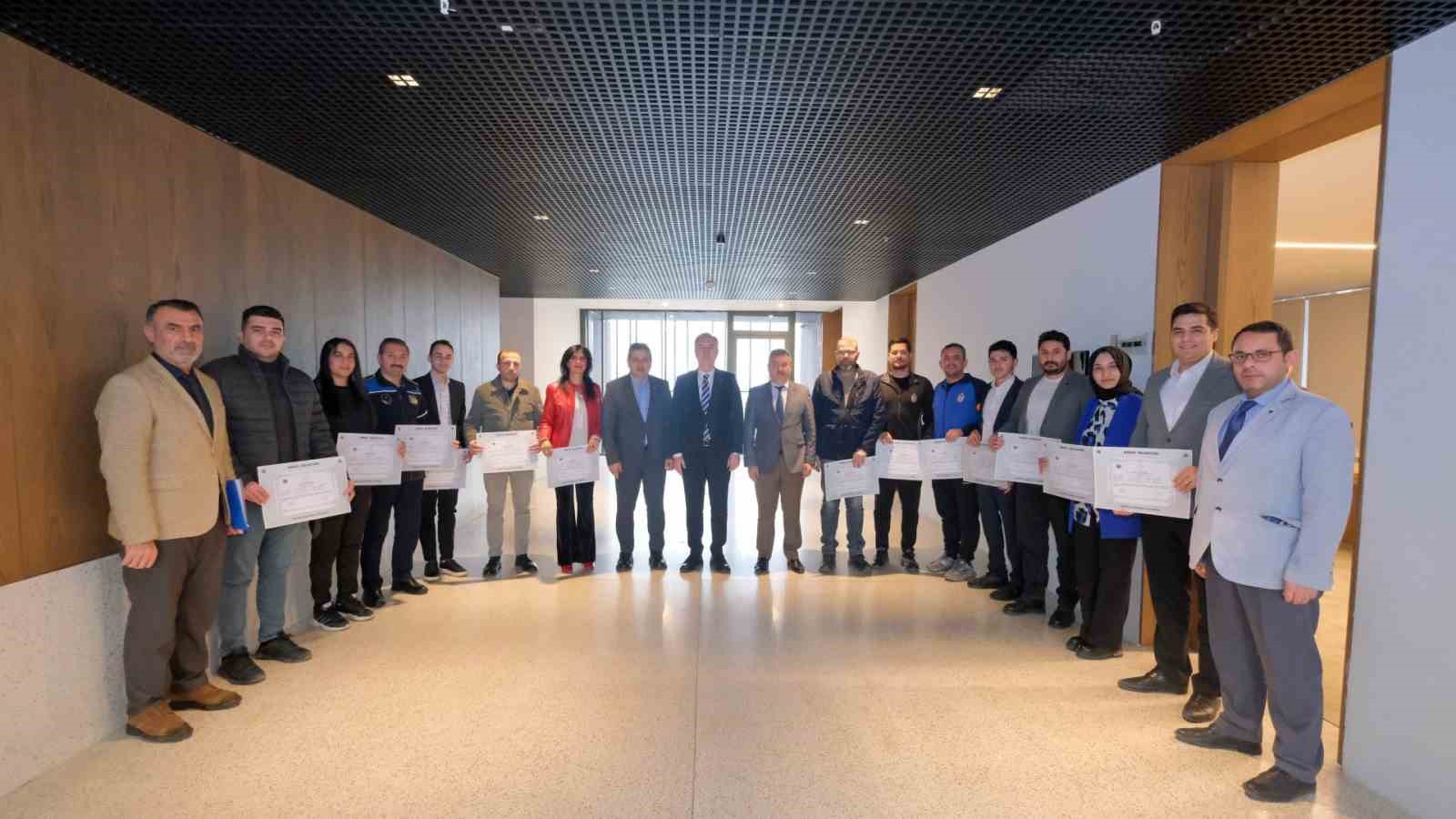 İnegöl Belediyesi personeline "İleri Excel Eğitimi"
