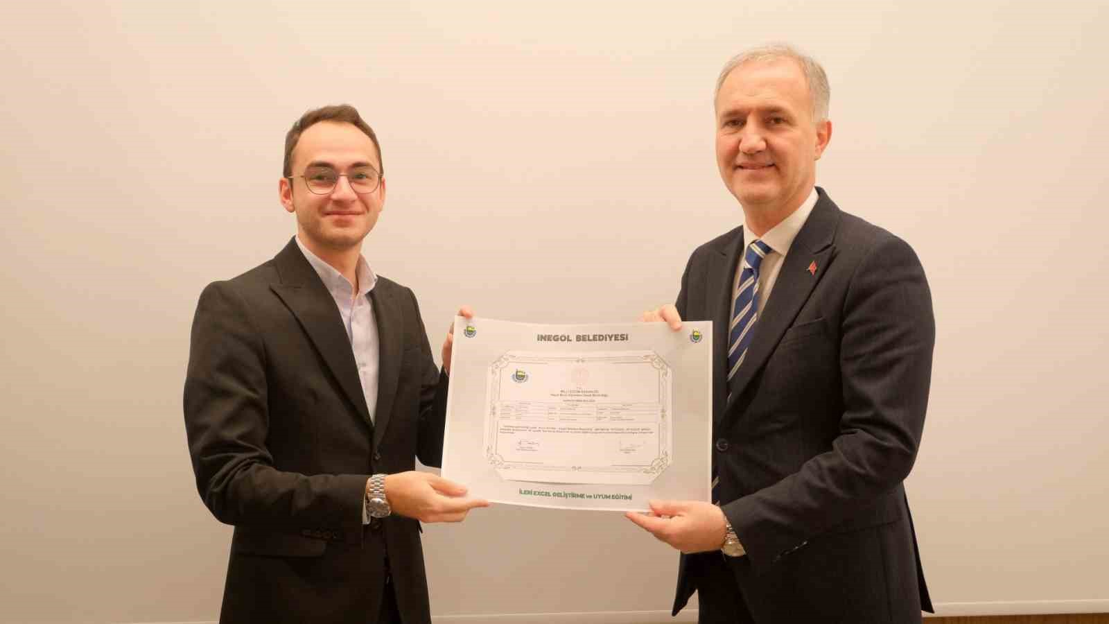 İnegöl Belediyesi personeline "İleri Excel Eğitimi"
