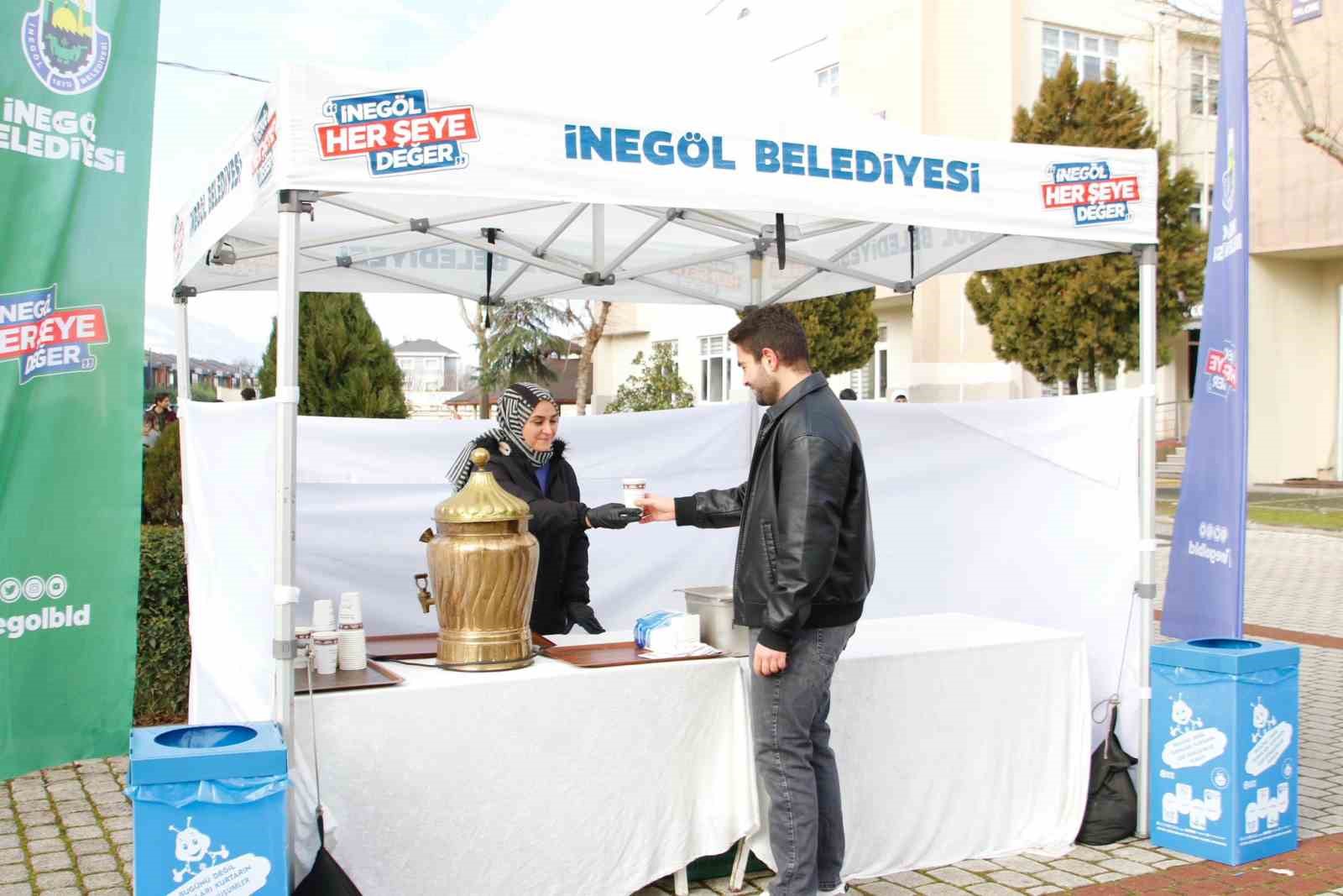 İnegöl Belediyesi’nden öğrencilere ücretsiz çorba ikramı
