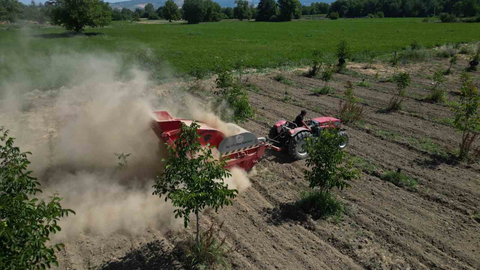 İnegöl Belediyesi’nden tarıma ve üreticiye tam destek
İnegöl Belediyesi’nden tarıma ve üreticiye tam destek
