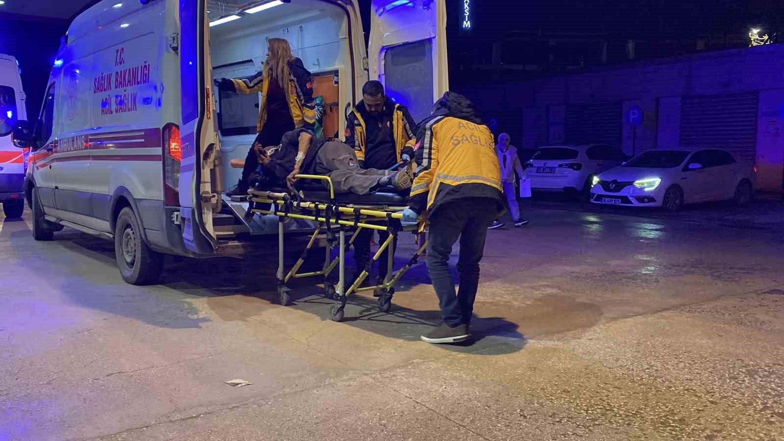 İnegöl OSB’de TIR’ın dorsesinden düşen işçi yaralandı
