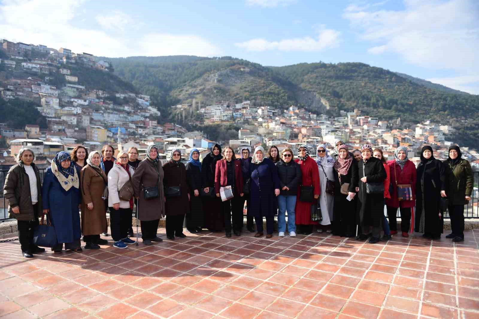 İnegöl sahnesinde festival var
