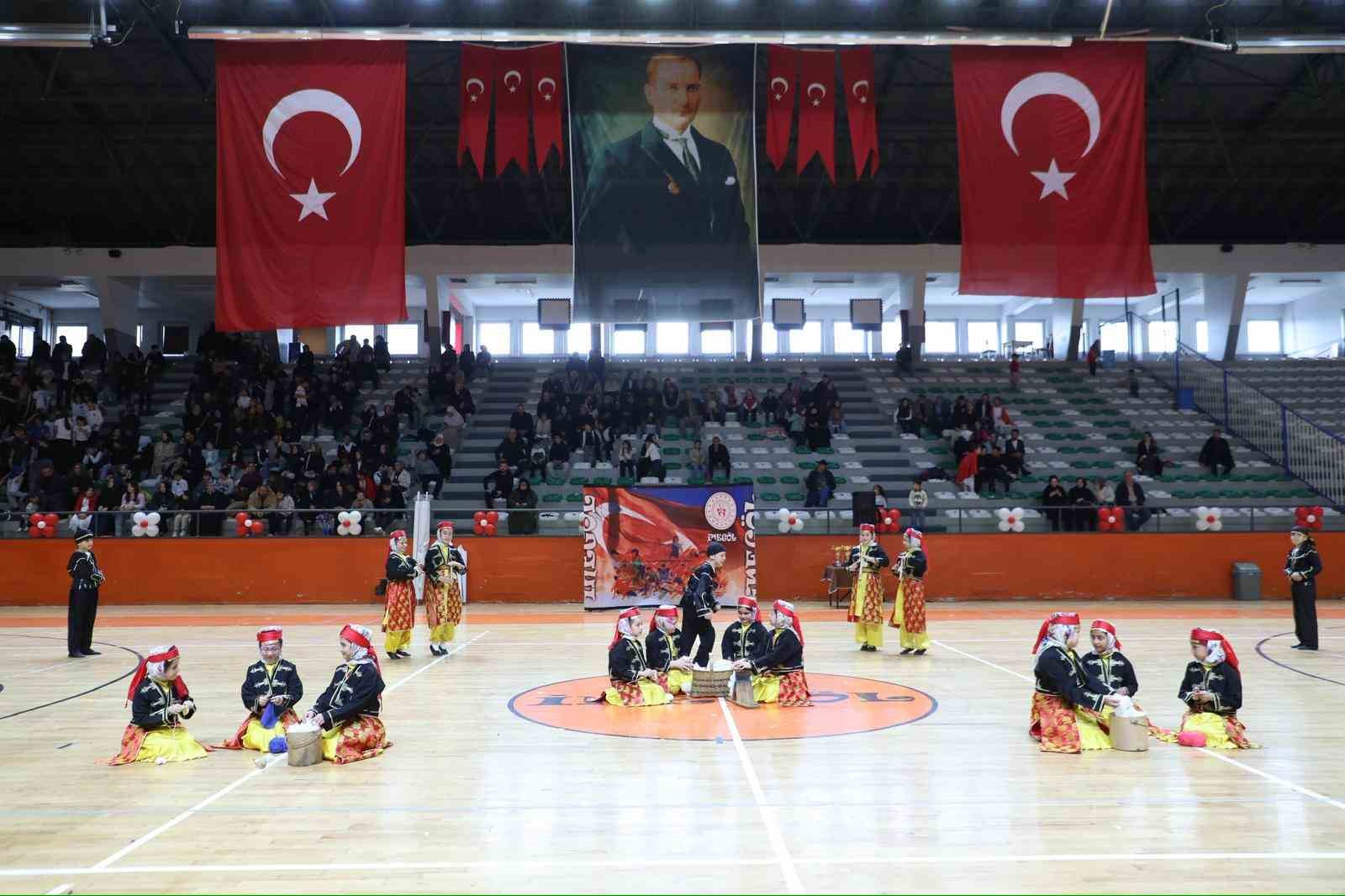 İnegöl’de 23 Nisan coşkuyla kutlandı
