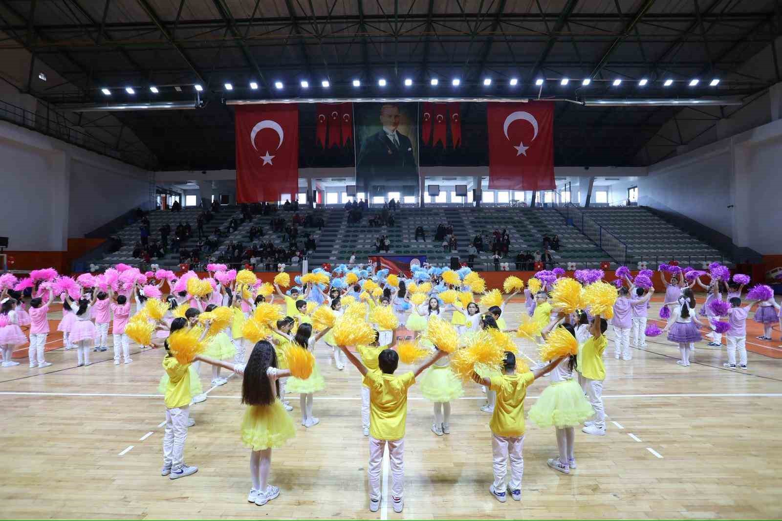 İnegöl’de 23 Nisan coşkuyla kutlandı
