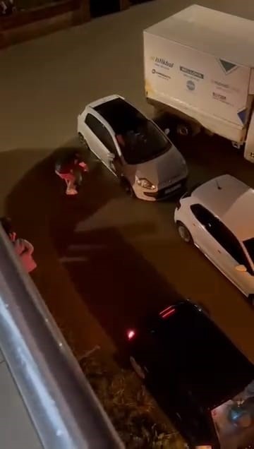 İnegöl’de sağanak hayatı felç etti
