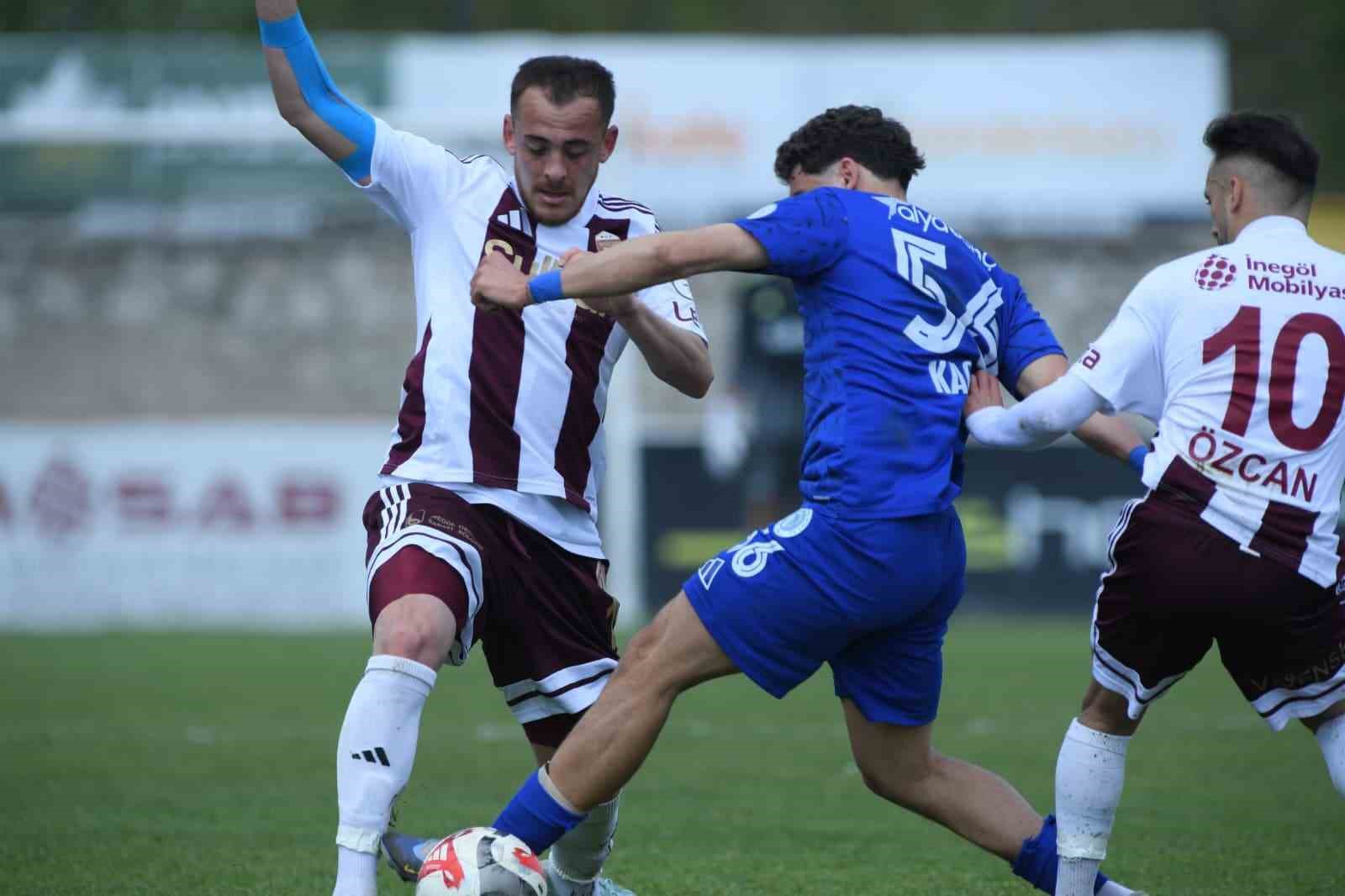 İnegölspor, Beyoğlu Yeni Çarşı ile berabere kaldı
