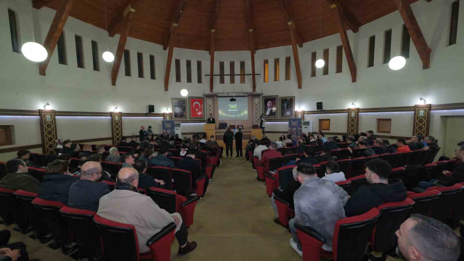 İnegölspor’un kalecisi Bekir Sevgi’nin "Sevgi’li kale" isimli kitabının lansmanı yapıldı
