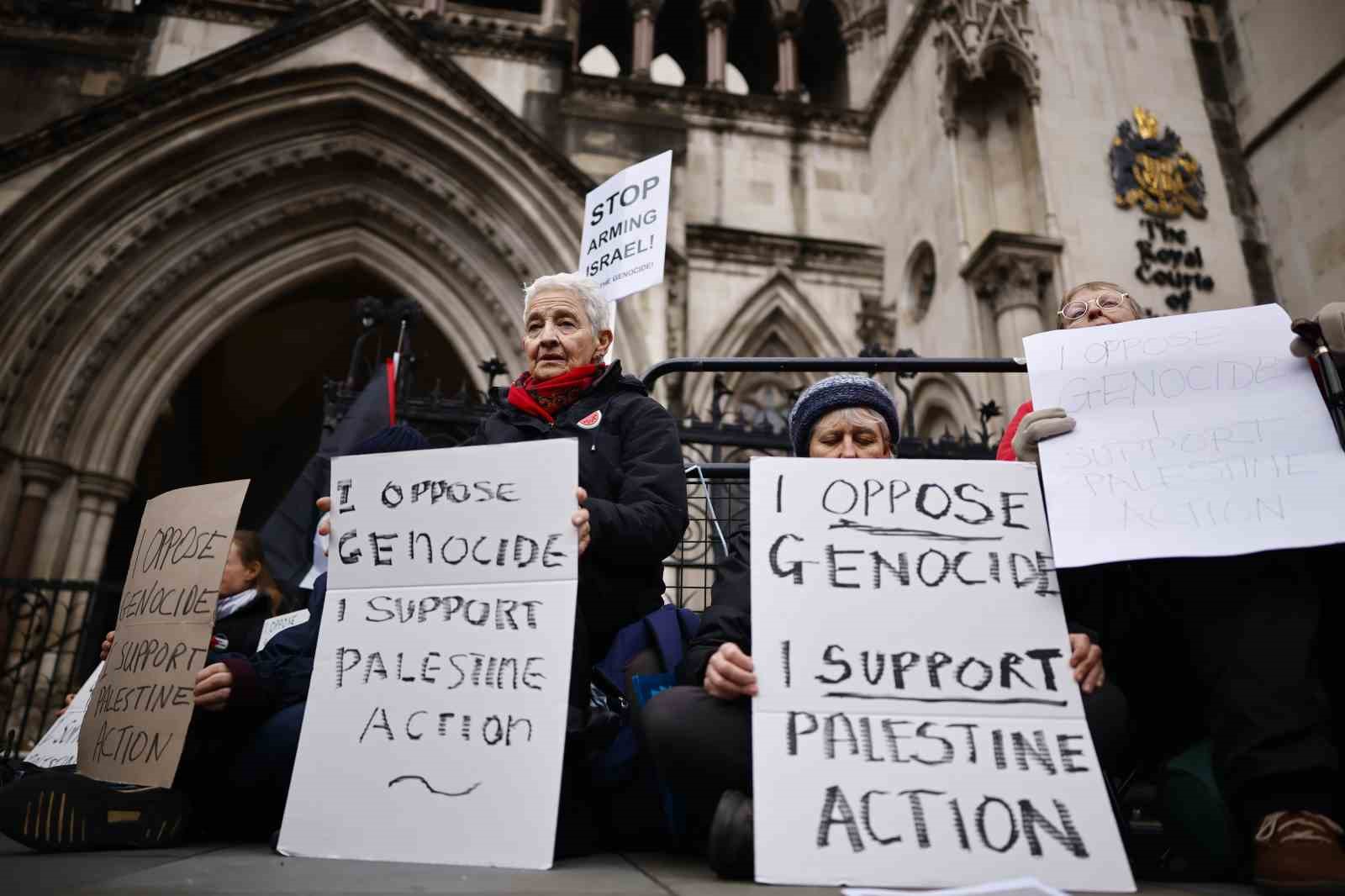 İngiltere’de mahkeme, "Filistin için Eylem" grubunun yasaklanmasının hukuka aykırı olduğuna hükmetti
