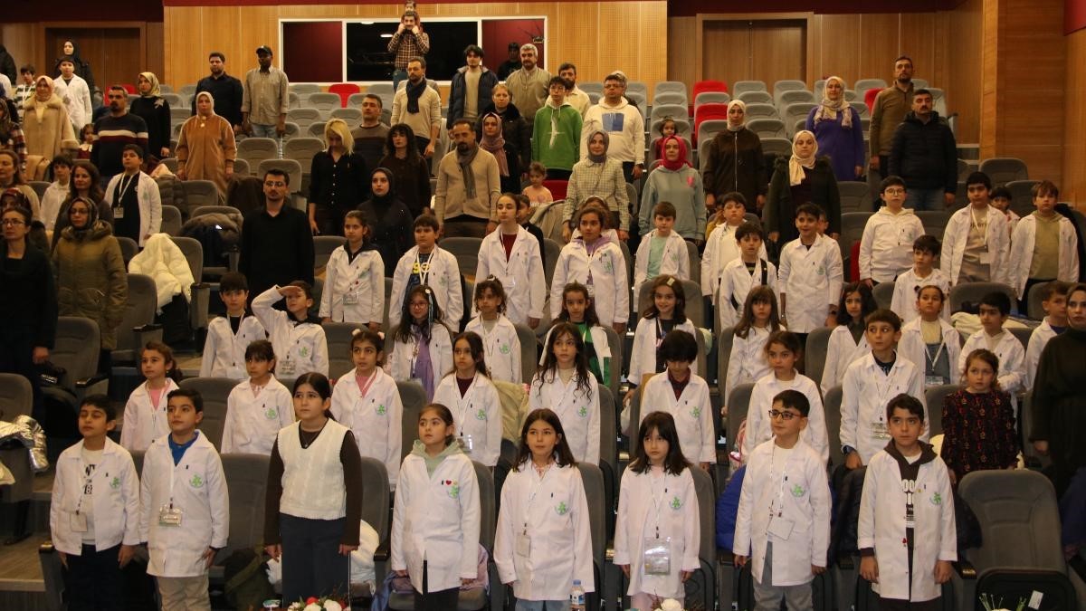 İnönü Üniversitesi’nde "Kâşif Çocuklar-2" Çocuk Üniversitesi etkinliği tamamlandı
