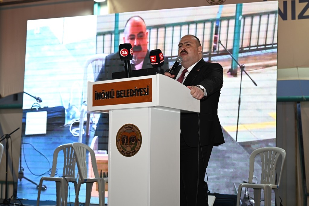 İnönü’de Kadir Gecesi’nde binlerce kişi iftar sofrasında buluştu
