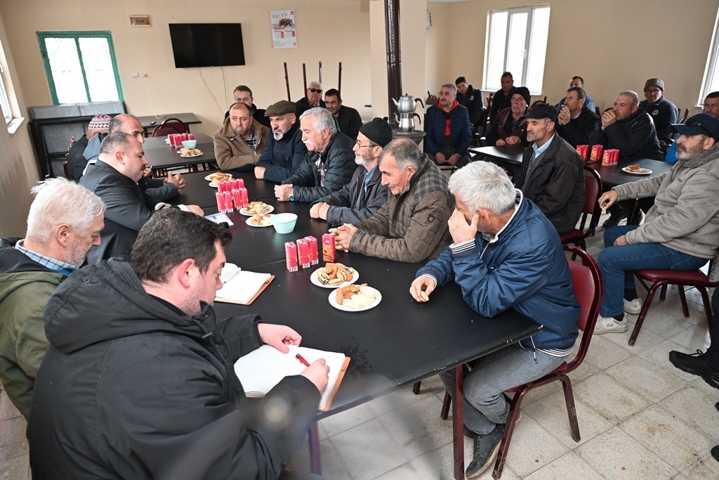 İnönü’de mahalle sakinlerinin talepleri yerine getiriliyor
