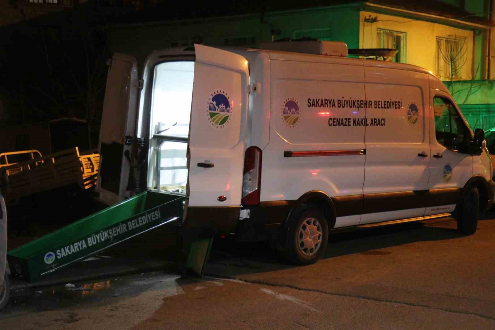 İnşaat sahasında erkek cesedi bulundu
