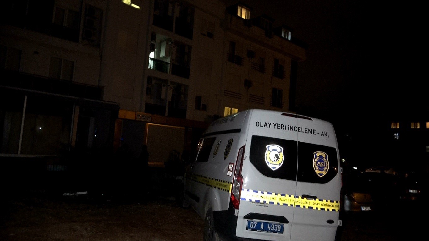 İnternette tanıştığı genç tarafından bıçaklanarak öldürüldü
