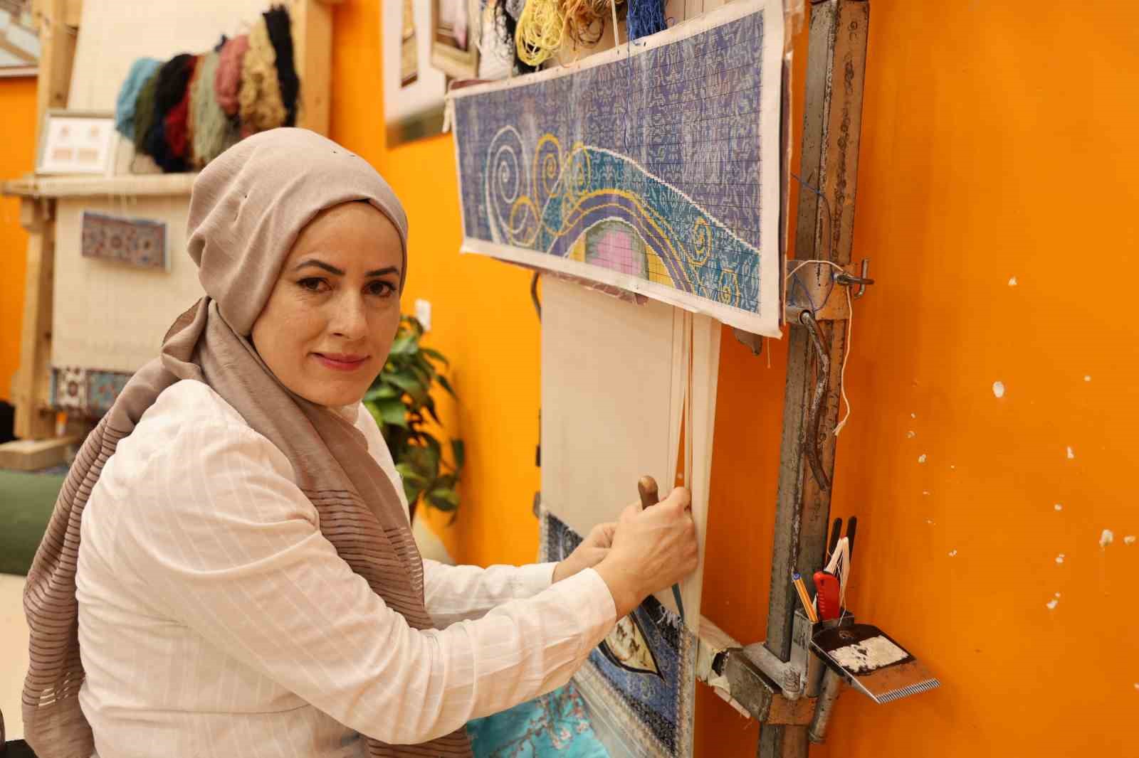 İpeğin ilmeklerinde yaşayan kültür
