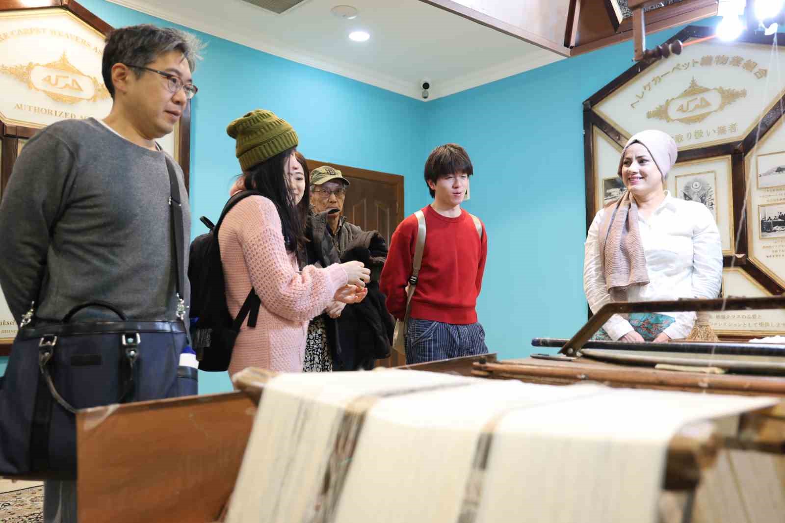 İpeğin ilmeklerinde yaşayan kültür
