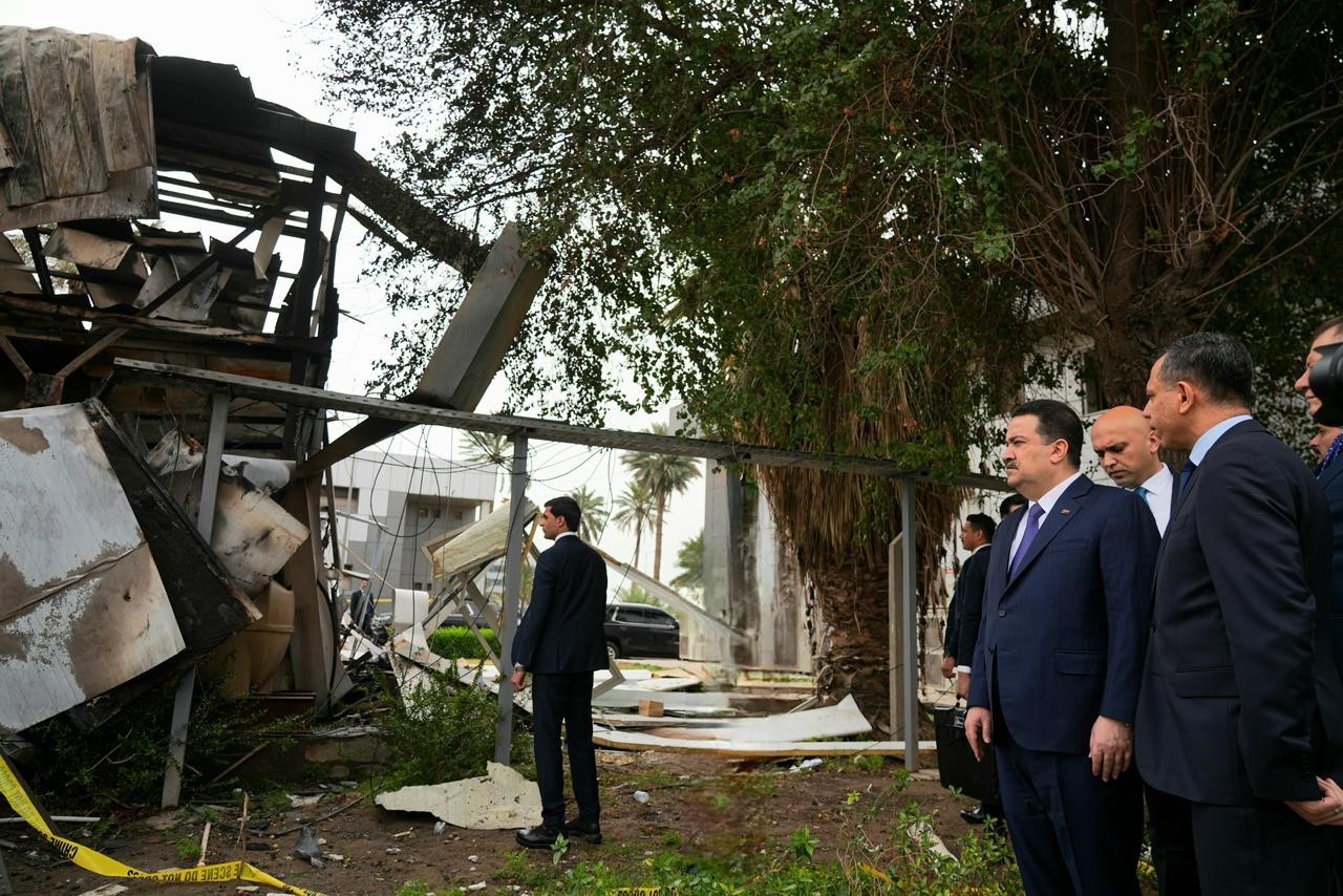 Irak Başbakanı Sudani, saldırıya uğrayan Ulusal İstihbarat Servisi binasını inceledi
Irak Başbakanı Sudani, saldırıya uğrayan Ulusal İstihbarat Servisi binasını inceledi
