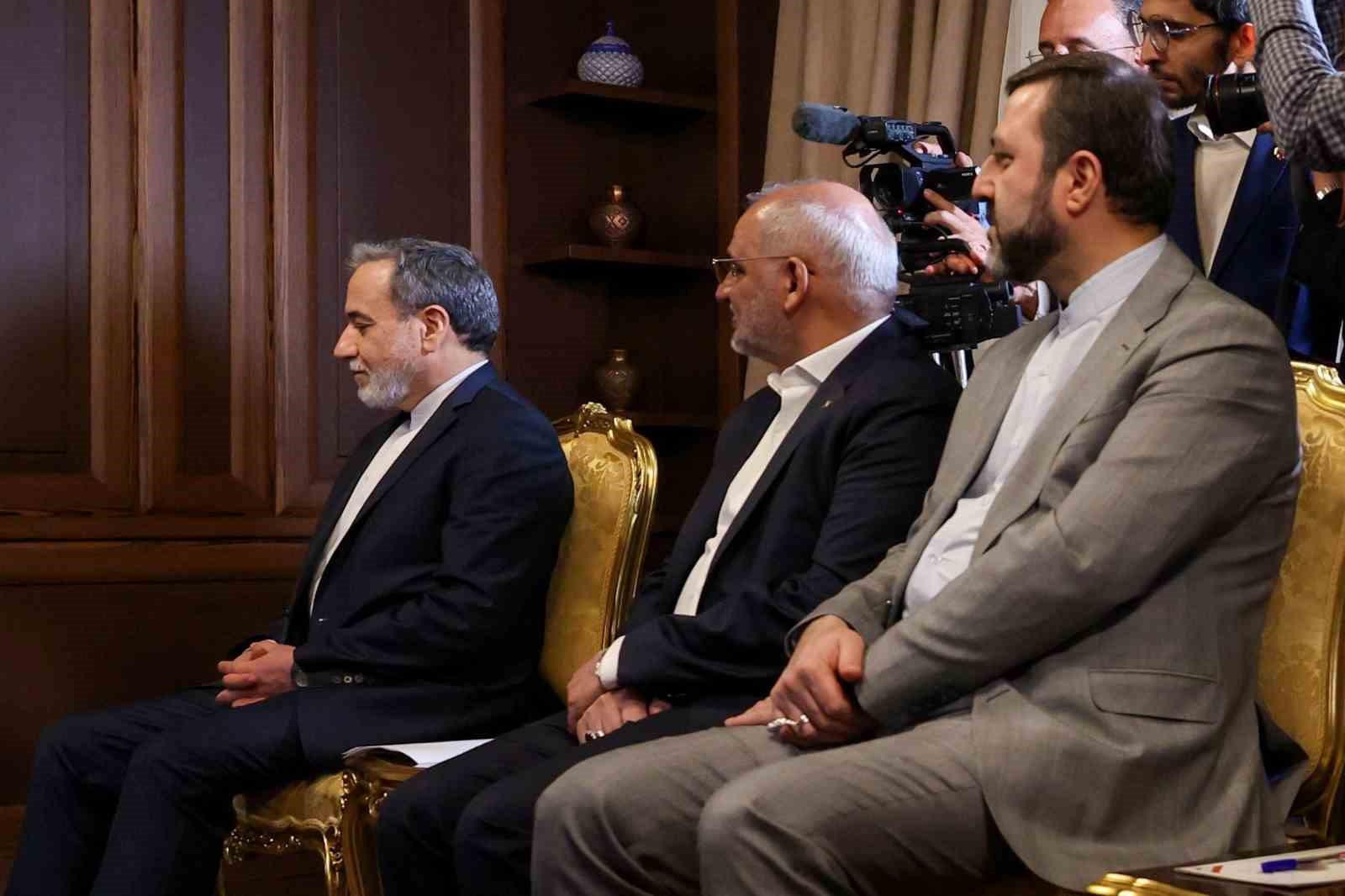 İran Cumhurbaşkanı Pezeşkiyan: "ABD galip gelmeyecek, dünya ağır bedeller ödeyecek"
