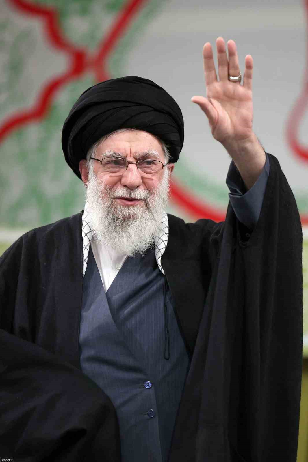 İran dini lideri Hamaney: "ABD’liler bir savaş başlatırsa, bu savaş bölgesel olacaktır"
