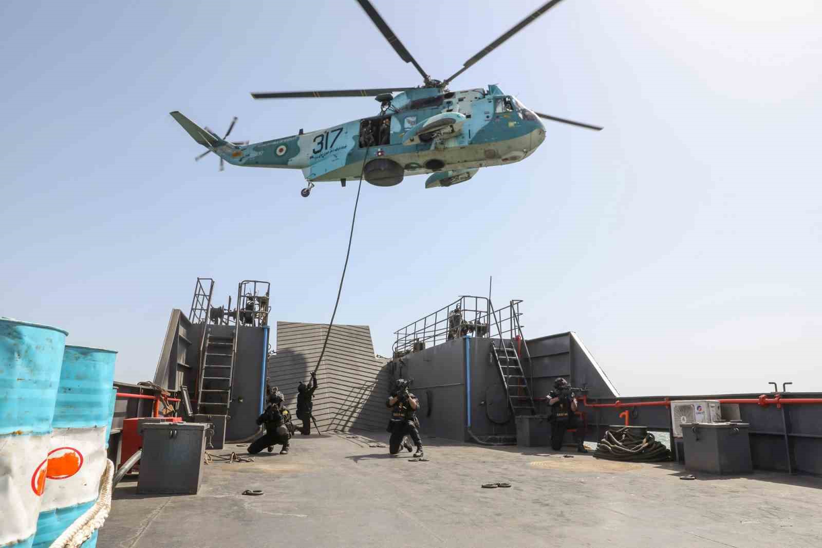 İran ile Rusya arasında ortak deniz tatbikatı
