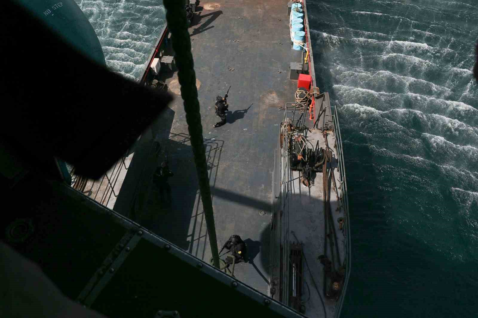 İran ile Rusya arasında ortak deniz tatbikatı
