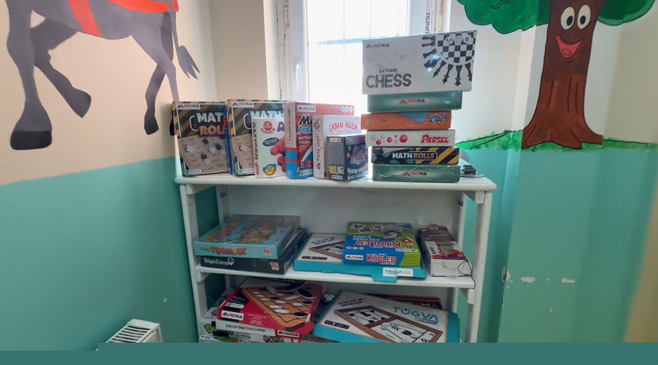 İran sınır hattındaki öğrencilere akıl ve zeka oyunları desteği
