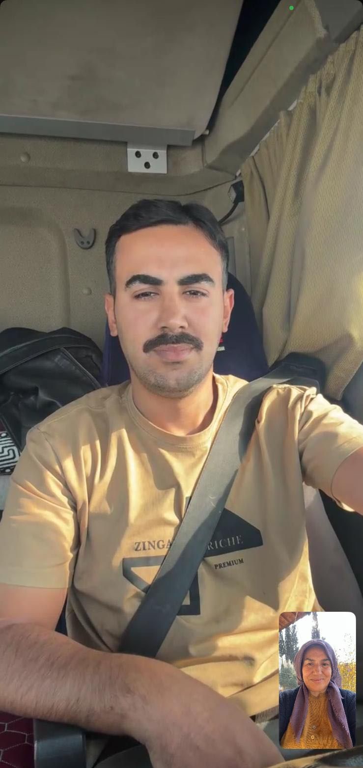 İran’da tırına şarapnel parçası isabet eden Türk tır şoförü ağır yaralandı
