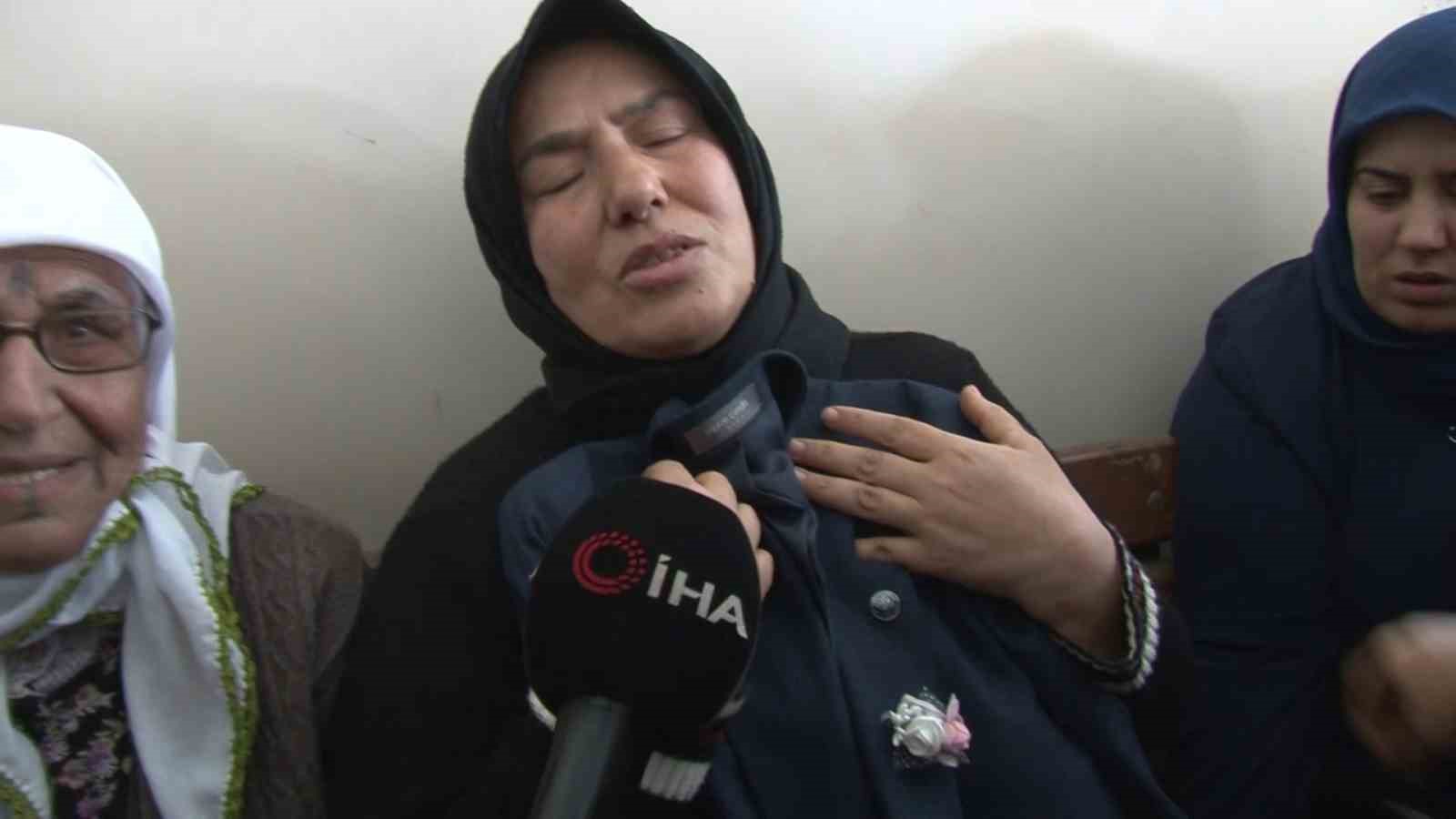 İran’da yeri delen füzenin şarapnel parçasının isabet etmesiyle genç şoföre mezar olan tırın görüntüsü ortaya çıktı
