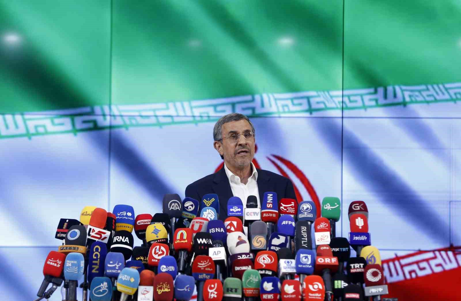 İran’ın eski Cumhurbaşkanı Ahmedinejad’ın öldürüldüğü iddia edildi
