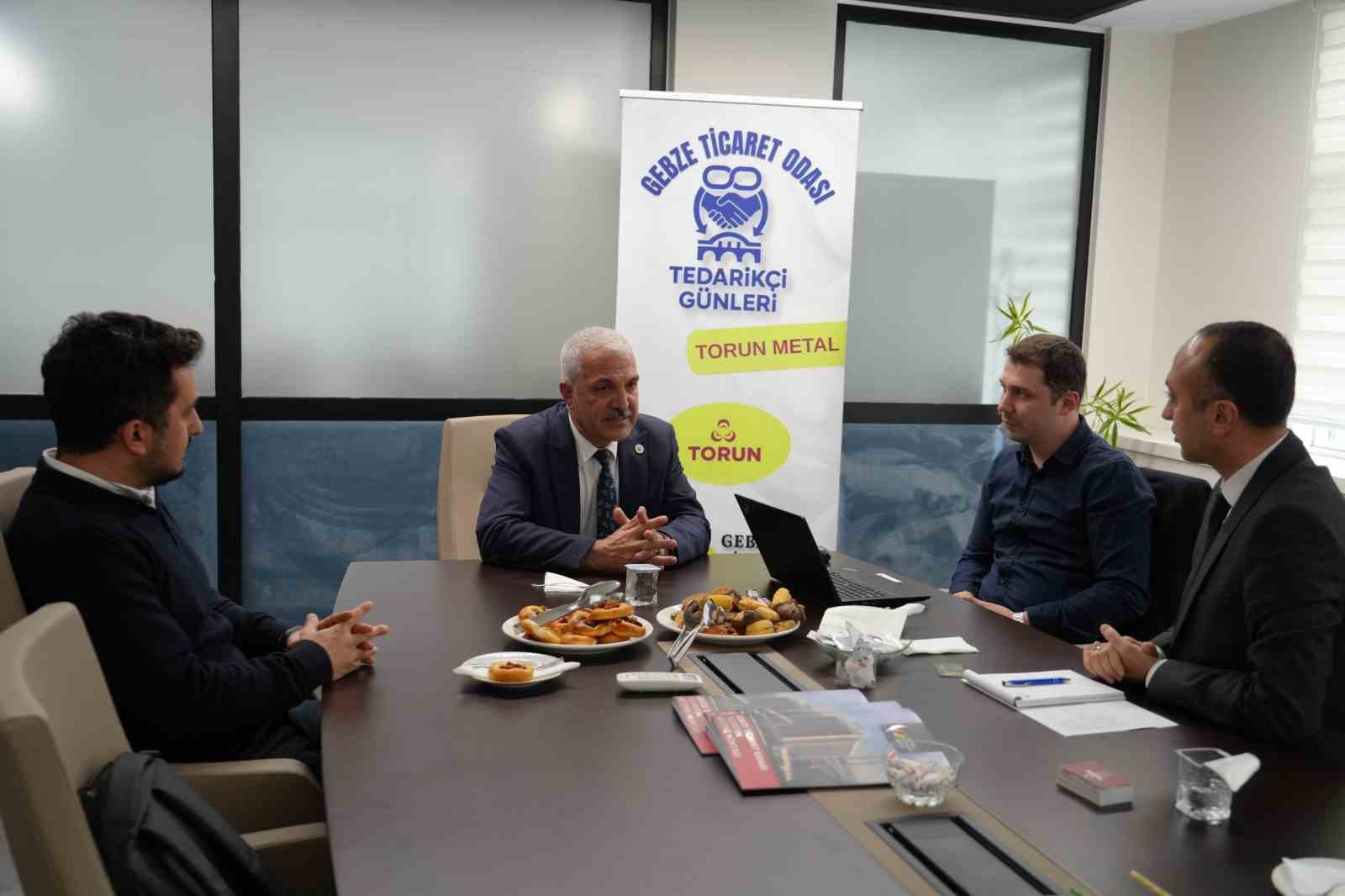 İş dünyasında stratejik iş birliği görüşmeleri
