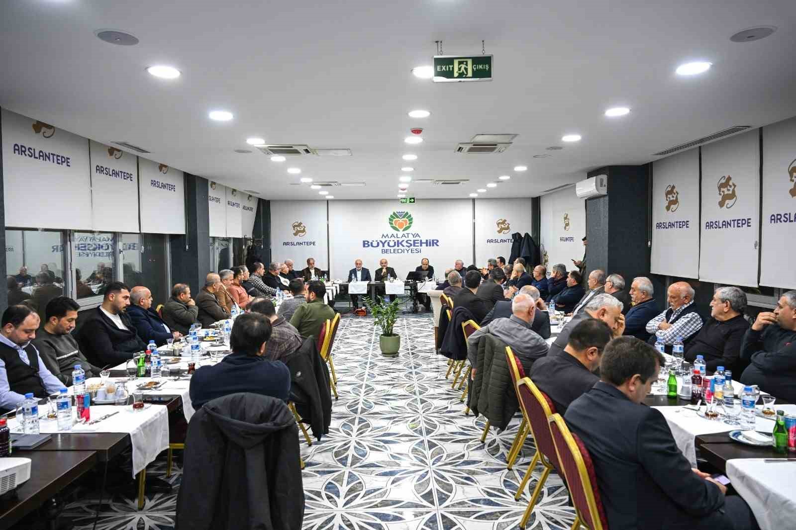 İş insanlarıyla bir araya gelen Başkan Er: "Malatya’nın geleceğini inşa ediyoruz"
